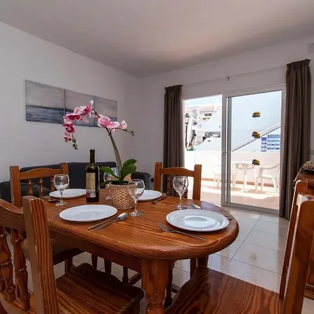Floritas 22 - One Bed Ground Floor With Pool View * Playa de las Americas (Tenerife)
